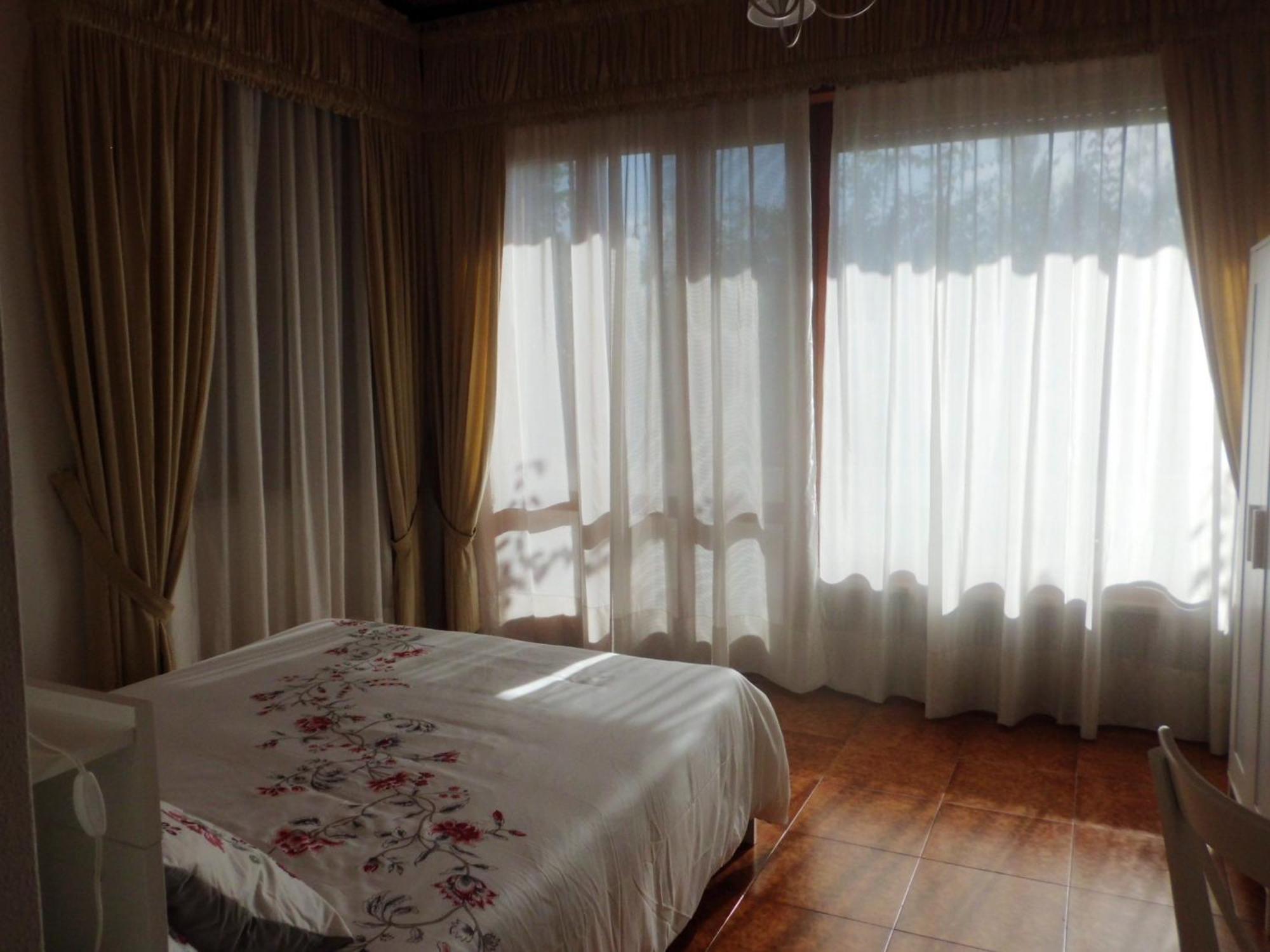 B&B Il Giardino Di Villa Anna Trecase Oda fotoğraf